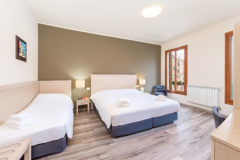 Hotel Casanova Ai Tolentini Venedig